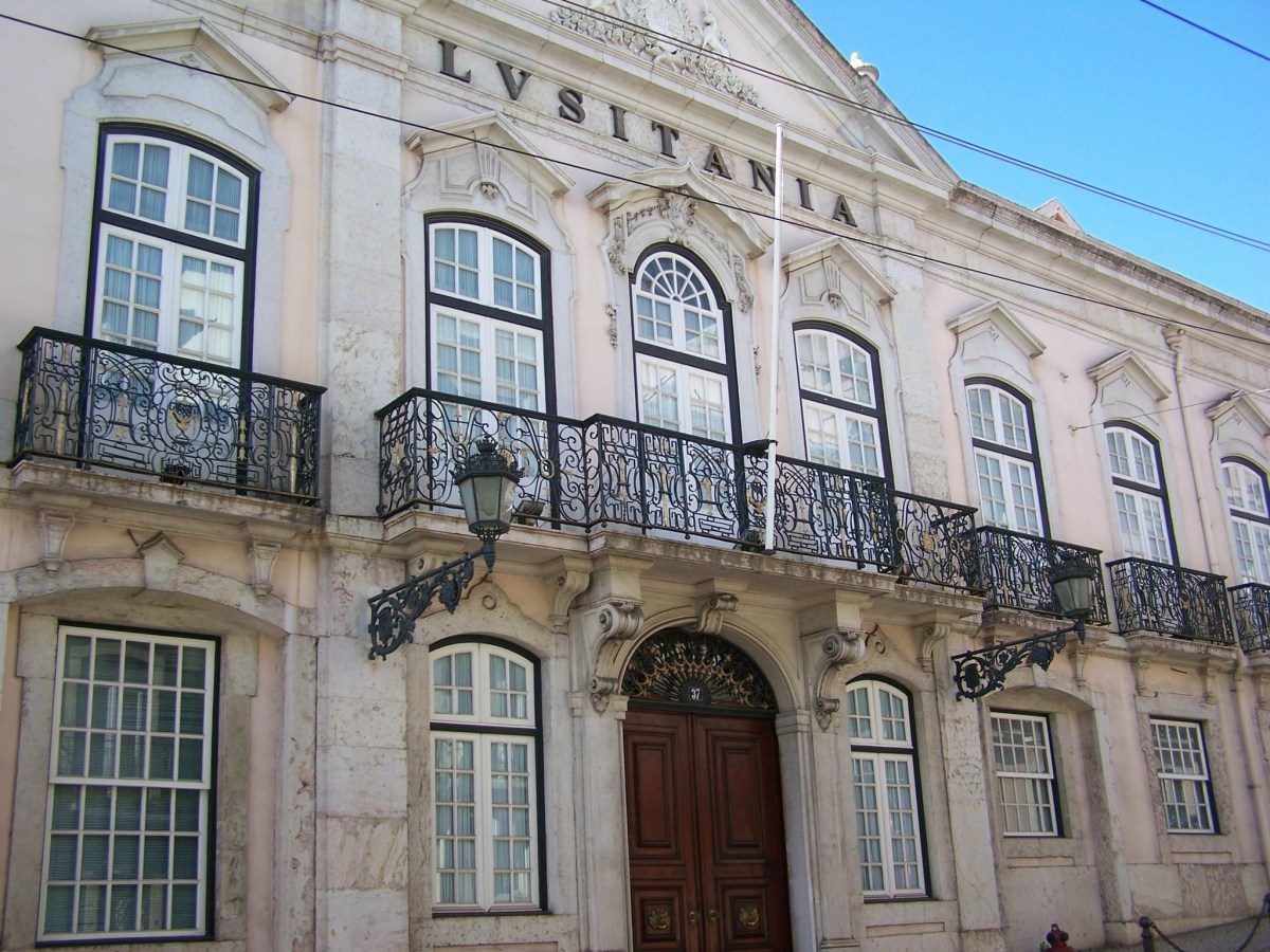 Lost in Lisbon: Travel Goals&nbsp;Portugal